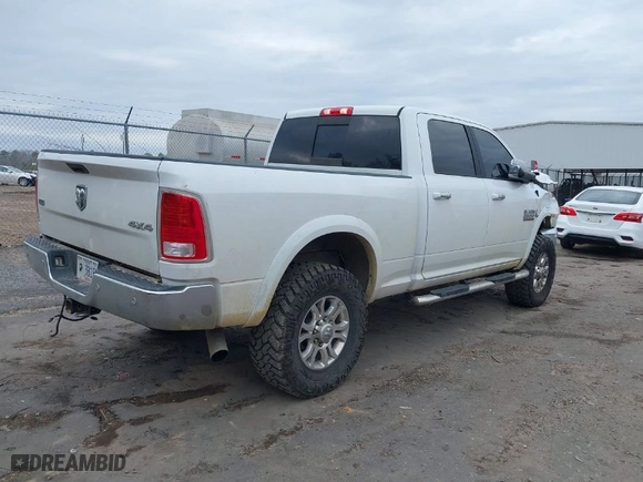 2018 Ram 2500 Laramie with VIN 3C6UR5FL2JG204745, listed as a IAAI auction lot 38568855 with 132,338 mi miles. Bid and sale history available at carsss.com. Image 4.