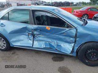 2012 Toyota Camry L z VIN 4T4BF1FK5CR203230, wystawiony jako IAAI lot #42219805 z przebiegiem 120 512 mil mil oraz . Historia ofert i sprzedaży dostępna na DreamBid. Obrazek 6.