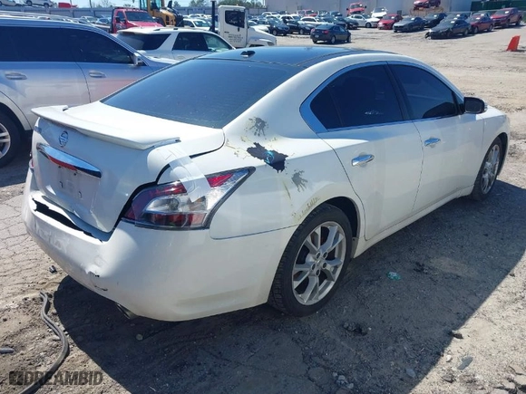 2012 Nissan Maxima 3.5 SV w/Sport Pkg with VIN 1N4AA5AP9CC866170, listed as a IAAI auction lot 41785981 with 161,318 mi miles. Bid and sale history available at carsss.com. Image 4.