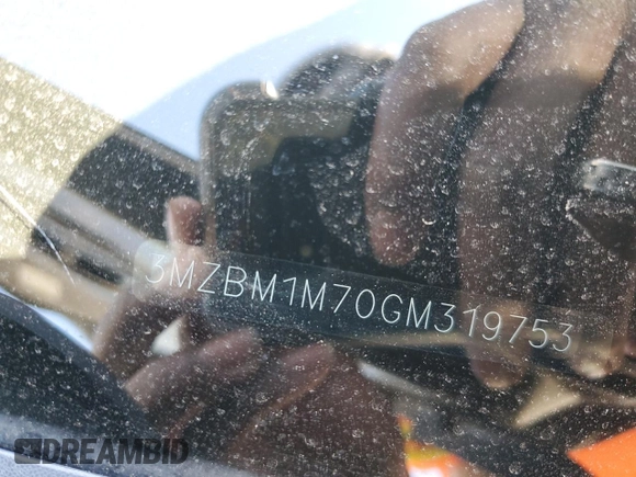 2016 Mazda 3 i Touring с VIN 3MZBM1M70GM319753, выставлен на аукционе Copart как лот 56988145 с пробегом 62 680 миль миль и Списание • Salvage title. История ставок и продаж доступна на DreamBid. Изображение 12.