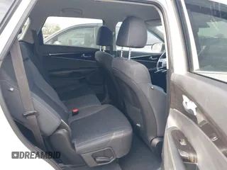 2019 Kia Sorento LX with VIN 5XYPG4A54KG599963, listed as a IAAI auction lot 41558055 with 119,238 mi miles and . Bid and sale history available at DreamBid. Image 8.