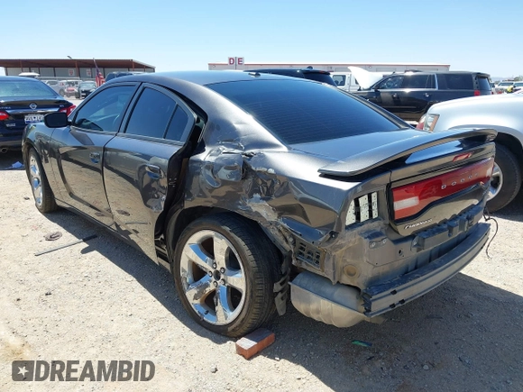 2014 Dodge Charger SXT z VIN 2C3CDXHG3EH339404, wystawiony jako IAAI lot #42072957 z przebiegiem 125 183 mil mil oraz . Historia ofert i sprzedaży dostępna na DreamBid. Obrazek 3.