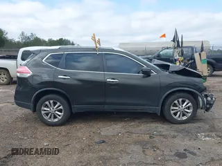 2015 Nissan Rogue SV with VIN KNMAT2MT2FP544690, listed as a IAAI auction lot 41554644 with 204,831 mi miles and . Bid and sale history available at carsss.com. Image 14.