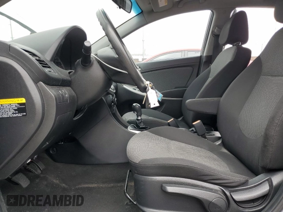 2014 Hyundai Accent GS with VIN KMHCT5AE4EU184401, listed as a Copart auction lot 54960195 with 135,134 mi miles and Clean Title. Bid and sale history available at carsss.com. Image 7.