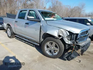2013 Ram 1500 Express z VIN 1C6RR6KT8DS571308, wystawiony jako IAAI lot #41283164 z przebiegiem 134 173 mil mil oraz . Historia ofert i sprzedaży dostępna na DreamBid. Obrazek 1.