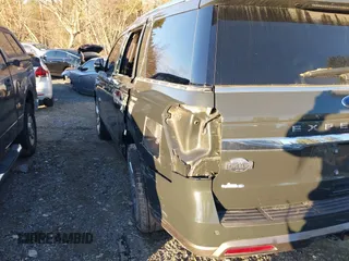 2023 Ford Expedition z VIN 1FMJU1N86PEA24308, wystawiony jako IAAI lot #41042544 z przebiegiem Nie podano mil oraz . Historia ofert i sprzedaży dostępna na DreamBid. Obrazek 6.
