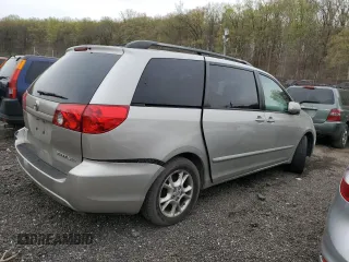 2006 Toyota Sienna XLE with VIN 5TDZA22C16S403014, listed as a Copart auction lot 51756235 with 201,259 mi miles and Salvage Title. Bid and sale history available at carsss.com. Image 3.