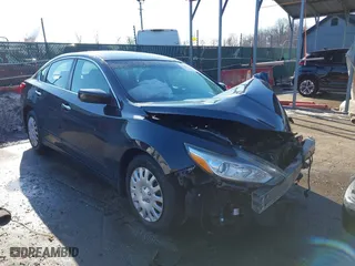 2017 Nissan Altima 2.5 SR with VIN 1N4AL3AP9HC215109, listed as a IAAI auction lot 41439222 with 114,693 mi miles. Bid and sale history available at carsss.com. Image 1.