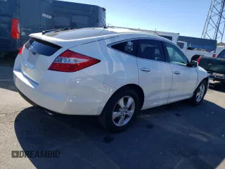 2011 Honda Crosstour EX z VIN 5J6TF1H3XBL002298, wystawiony jako Copart lot #67112054 z przebiegiem 131 983 mil mil oraz Szkody całkowita. Historia ofert i sprzedaży dostępna na DreamBid. Obrazek 3.
