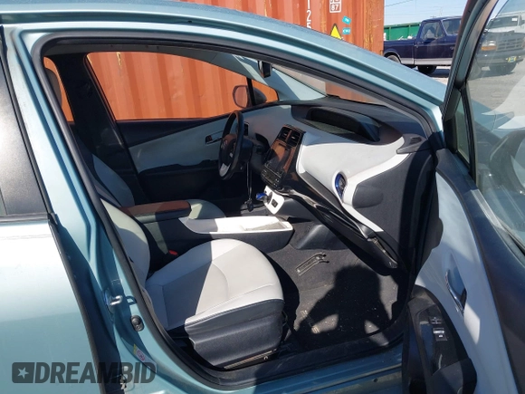 2016 Toyota Prius Four with VIN JTDKARFU8G3028870, listed as a IAAI auction lot 41741779 with 264,982 mi miles and . Bid and sale history available at DreamBid. Image 5.