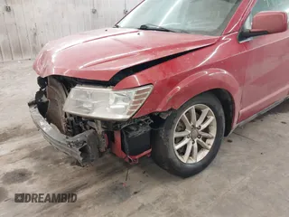 2014 Dodge Journey SXT with VIN 3C4PDCBG2ET188822, listed as a IAAI auction lot 41219215 with 174,053 mi miles. Bid and sale history available at carsss.com. Image 14.