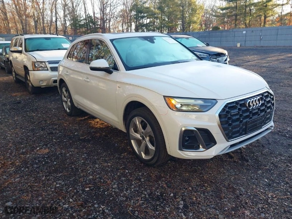 2023 Audi Q5 S line Premium Plus with VIN WA1EAAFYXP2140474, listed as a IAAI auction lot 41222927 with 10,554 mi miles. Bid and sale history available at carsss.com. Image 1.