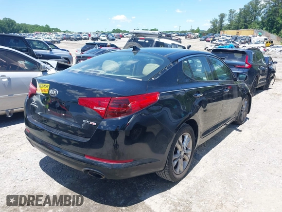 2013 Kia Optima EX z VIN 5XXGN4A75DG171463, wystawiony jako IAAI lot #42324116 z przebiegiem 176 385 mil mil oraz . Historia ofert i sprzedaży dostępna na DreamBid. Obrazek 4.