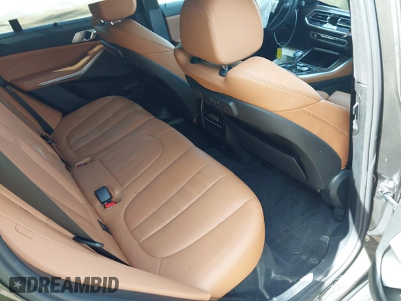 2021 BMW X5 xDrive40i with VIN 5UXCR6C06M9G21960, listed as a IAAI auction lot 42315496 with 41,580 mi miles and . Bid and sale history available at DreamBid. Image 8.