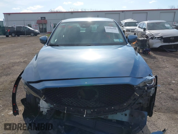 2018 Mazda CX-5 Sport with VIN JM3KFBBM0J0331656, listed as a IAAI auction lot 41966948 with 117,213 mi miles. Bid and sale history available at carsss.com. Image 12.