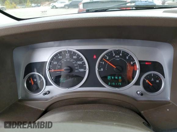 2008 Jeep Patriot Limited with VIN 1J8FT48W68D796610, listed as a Copart auction lot 87911365 with 219,119 mi miles and Salvage Title. Bid and sale history available at DreamBid. Image 9.