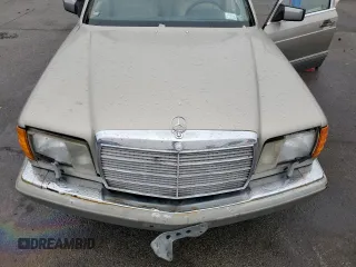 1989 Mercedes-Benz 420 420SEL with VIN WDBCA35E1KA465561, listed as a Copart auction lot 61400034 with 95,852 mi miles and Non Repairable. Bid and sale history available at carsss.com. Image 11.