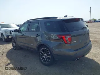 2016 Ford Explorer Sport z VIN 1FM5K8GT0GGA24715, wystawiony jako IAAI lot #41745219 z przebiegiem 124 140 mil mil oraz . Historia ofert i sprzedaży dostępna na DreamBid. Obrazek 14.