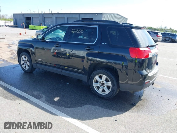 2015 GMC Terrain SLE z VIN 2GKALREK5F6400263, wystawiony jako IAAI lot #42110515 z przebiegiem 174 064 mil mil oraz . Historia ofert i sprzedaży dostępna na DreamBid. Obrazek 3.