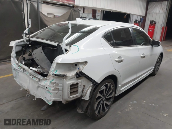 2018 Acura ILX Special Edition with VIN 19UDE2F41JA004533, listed as a IAAI auction lot 41710598 with 87,020 mi miles. Bid and sale history available at carsss.com. Image 4.