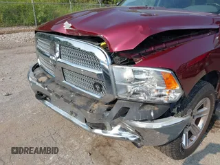 2018 Ram 1500 Big Horn с VIN 1C6RR7LT6JS129661, выставлен на аукционе IAAI как лот 39942011 с пробегом 107 837 миль миль и . История ставок и продаж доступна на DreamBid. Изображение 6.