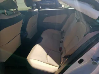 2017 Toyota Prius Two z VIN JTDKARFUXH3038947, wystawiony jako Copart lot #56379015 z przebiegiem 64 230 mil mil oraz Szkoda całkowita • Salvage title. Historia ofert i sprzedaży dostępna na DreamBid. Obrazek 10.