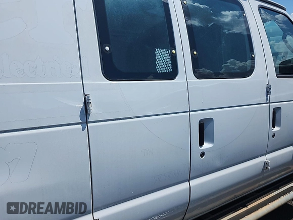2014 Ford Econoline Cargo Commercial with VIN 1FTNE2EW0EDA53278, listed as a IAAI auction lot 42854412 with 188,803 mi miles and . Bid and sale history available at DreamBid. Image 9.