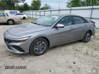 2024 Hyundai Elantra SEL z VIN KMHLM4DG4RU832877, wystawiony jako Copart lot #53954655 z przebiegiem 16 760 mil mil oraz Szkoda całkowita • Salvage title. Historia ofert i sprzedaży dostępna na DreamBid. Obrazek 1.