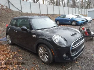 2019 MINI Hardtop Cooper S z VIN WMWXP7C54K2A53043, wystawiony jako IAAI lot #41794566 z przebiegiem 42 278 mil mil oraz . Historia ofert i sprzedaży dostępna na DreamBid. Obrazek 1.