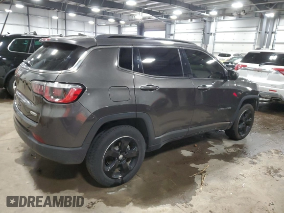 2019 Jeep Compass Altitude with VIN 3C4NJDBB9KT659774, listed as a Copart auction lot 81197214 with 135,196 mi miles and Non repairable. Bid and sale history available at DreamBid. Image 3.
