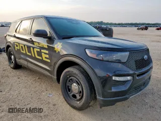 2025 Ford Police Interceptor Utility z VIN 1FM5K8AB7SGA28608, wystawiony jako Copart lot #57248625 z przebiegiem 5940 mil mil oraz Szkody całkowita. Historia ofert i sprzedaży dostępna na DreamBid. Obrazek 4.