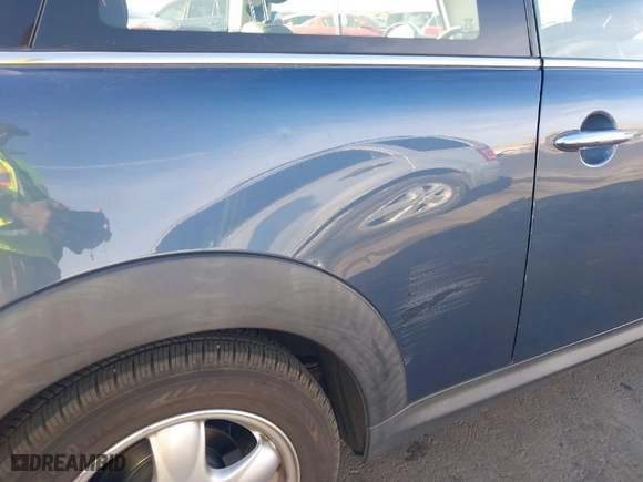 2011 MINI Cooper Hardtop with VIN WMWSU3C54BT251365, listed as a IAAI auction lot 41206941 with NaN miles. Bid and sale history available at carsss.com. Image 12.
