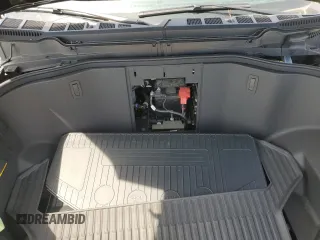 2024 Ford F-150 Lightning Flash с VIN 1FT6W3L74RWG03112, выставлен на аукционе Copart как лот 53782695 с пробегом 1 721 миль миль и Списание • Salvage title. История ставок и продаж доступна на DreamBid. Изображение 11.