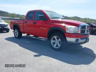 2007 Dodge 1500 SLT with VIN 1D7HU18P57S140712, listed as a IAAI auction lot 39152902 with 195,392 mi miles. Bid and sale history available at carsss.com. Image 1.