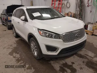 2018 Kia Sorento L with VIN 5XYPG4A33JG379078, listed as a IAAI auction lot 41433295 with 114,434 mi miles. Bid and sale history available at carsss.com. Image 1.