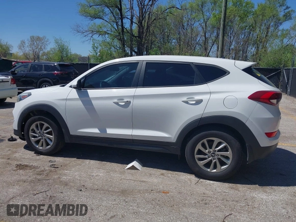 2018 Hyundai Tucson SE with VIN KM8J23A47JU820356, listed as a IAAI auction lot 42016418 with 110,138 mi miles. Bid and sale history available at carsss.com. Image 14.