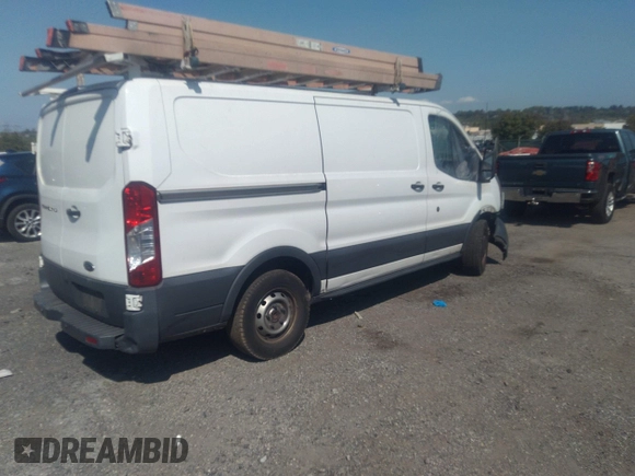 2016 Ford Transit Cargo z VIN 1FTYE1YMXGKA16724, wystawiony jako IAAI lot #40341511 z przebiegiem 188 118 mil mil oraz . Historia ofert i sprzedaży dostępna na DreamBid. Obrazek 4.