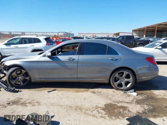 2015 Mercedes-Benz S-Class S 550 with VIN WDDUG8CB7FA072704, listed as a IAAI auction lot 41473437 with 1 mi miles. Bid and sale history available at carsss.com. Image 14.