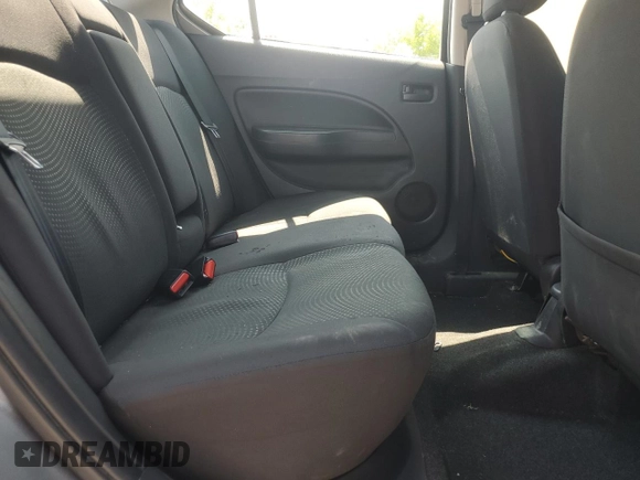 2017 Mitsubishi Mirage ES z VIN ML32F3FJ1HHF12135, wystawiony jako Copart lot #59205285 z przebiegiem 110 565 mil mil oraz Szkoda całkowita • Salvage title. Historia ofert i sprzedaży dostępna na DreamBid. Obrazek 10.