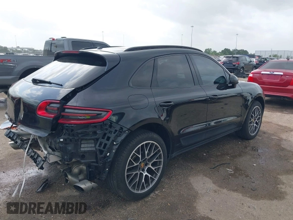 2016 Porsche Macan S with VIN WP1AB2A57GLB54670, listed as a IAAI auction lot 41926193 with 93,790 mi miles and . Bid and sale history available at DreamBid. Image 4.
