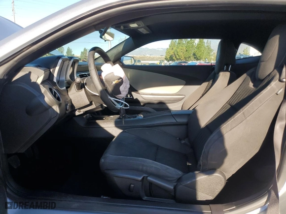 2013 Chevrolet Camaro LS with VIN 2G1FE1E35D9131403, listed as a Copart auction lot 88745585 with 82,530 mi miles and Salvage Title. Bid and sale history available at carsss.com. Image 7.
