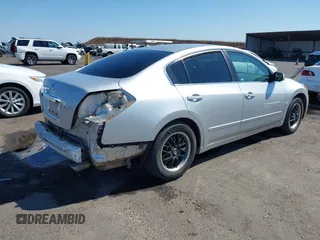 2012 Nissan Altima S z VIN 1N4AL2AP1CC230853, wystawiony jako IAAI lot #42761904 z przebiegiem 225 666 mil mil oraz . Historia ofert i sprzedaży dostępna na DreamBid. Obrazek 4.