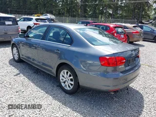 2013 Volkswagen Jetta SE with VIN 3VWDP7AJ3DM372896, listed as a IAAI auction lot 42520685 with 127,143 mi miles and . Bid and sale history available at DreamBid. Image 3.