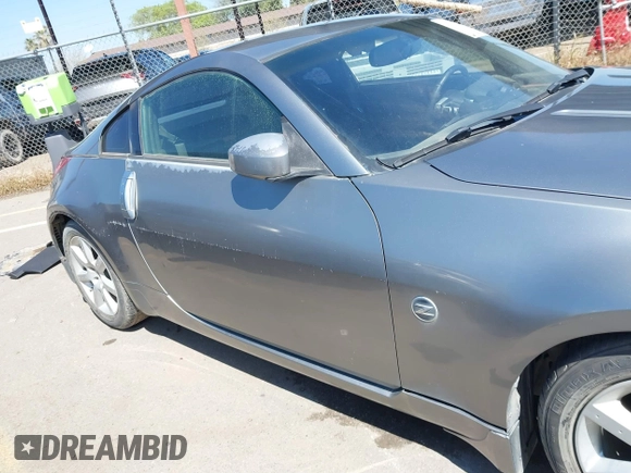 2005 Nissan 350Z 35th Anniversary Edition z VIN JN1AZ34D15M608766, wystawiony jako IAAI lot #41852248 z przebiegiem 261 809 mil mil oraz . Historia ofert i sprzedaży dostępna na DreamBid. Obrazek 13.