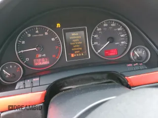 2005 Audi S4 z VIN WAUGL78E65A555368, wystawiony jako Copart lot #48460415 z przebiegiem 148 863 mil mil oraz Szkoda całkowita • Salvage title. Historia ofert i sprzedaży dostępna na DreamBid. Obrazek 9.