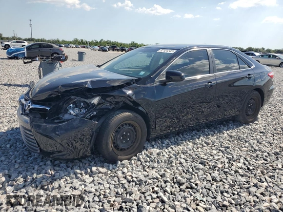 2017 Toyota Camry XLE z VIN 4T1BF1FK3HU434564, wystawiony jako Copart lot #57131245 z przebiegiem 59 545 mil mil oraz Szkoda całkowita • Salvage title. Historia ofert i sprzedaży dostępna na DreamBid. Obrazek 1.