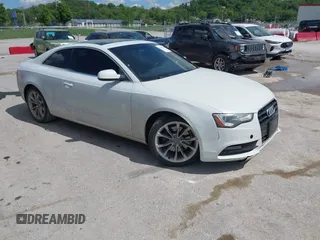 2013 Audi A5 Premium Plus с VIN WAULFAFR1DA068084, выставлен на аукционе IAAI как лот 42198162 с пробегом 180 095 миль миль и . История ставок и продаж доступна на DreamBid. Изображение 1.