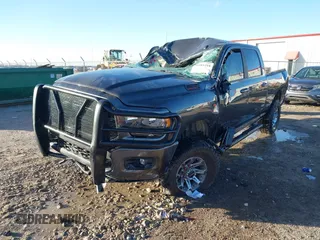 2019 Ram 2500 Big Horn with VIN 3C6UR5DJ8KG664298, listed as a IAAI auction lot 41181210 with 13,801 mi miles and . Bid and sale history available at DreamBid. Image 2.
