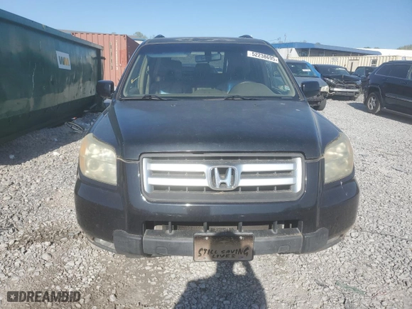 2006 Honda Pilot EX-L with VIN 5FNYF28556B033213, listed as a Copart auction lot 52238695 with 233,275 mi miles and Clean Title. Bid and sale history available at carsss.com. Image 5.