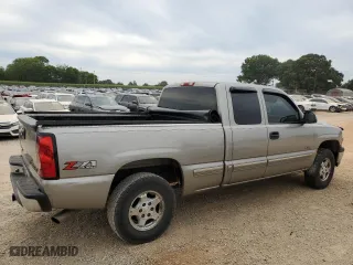 2001 Chevrolet Silverado 1500 LT with VIN 1GCEK19T41E224167, listed as a Copart auction lot 59932984 with 275,247 mi miles and Salvage Title. Bid and sale history available at carsss.com. Image 3.
